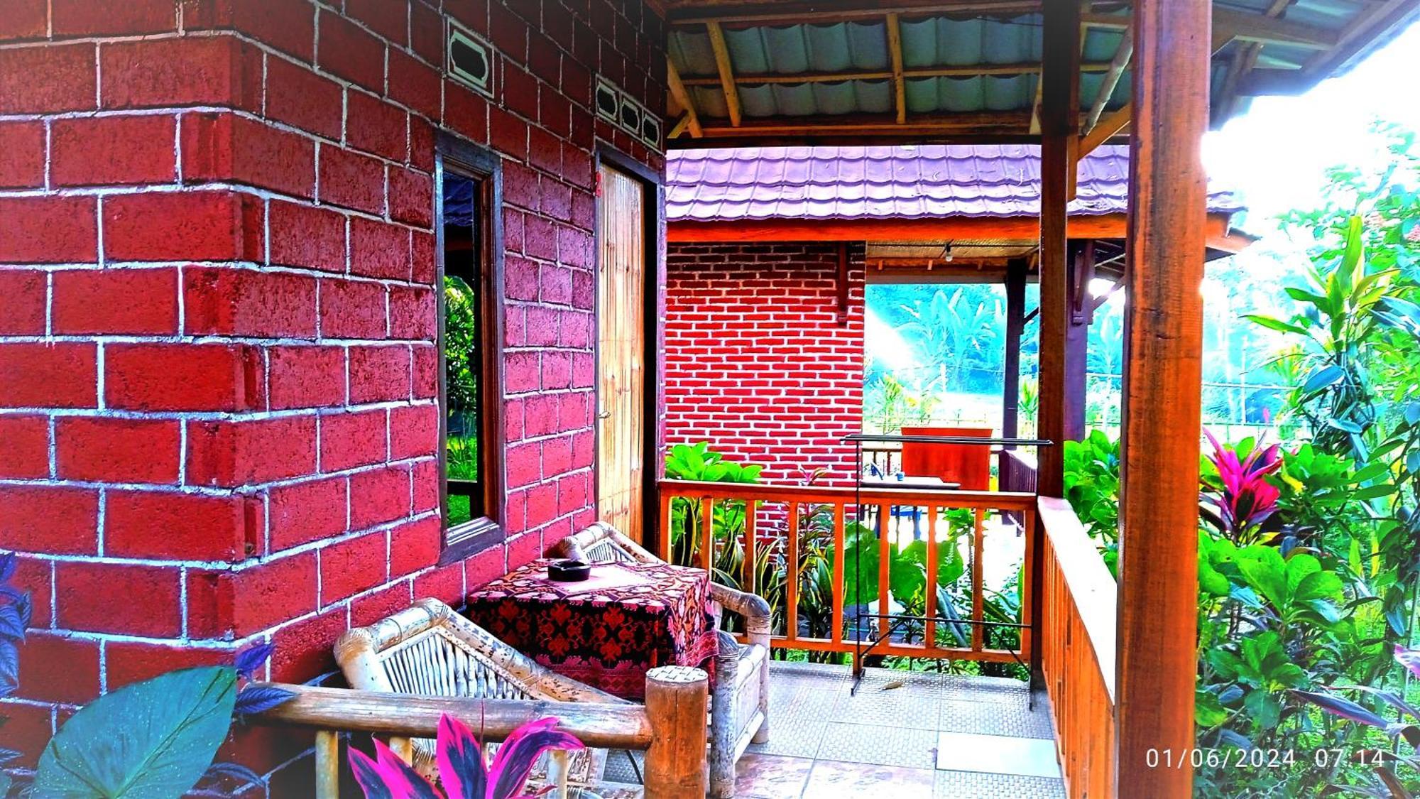 Ariel Bungalow Tetebatu Buitenkant foto