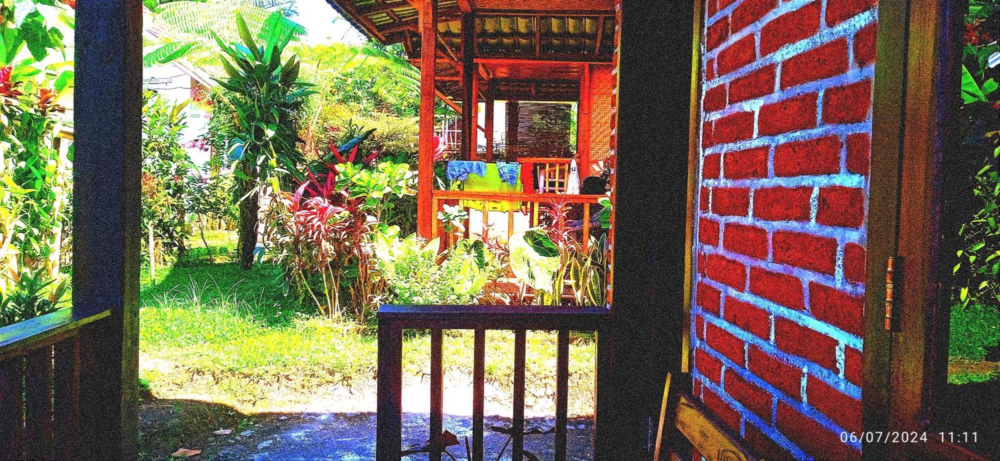 Ariel Bungalow Tetebatu Buitenkant foto