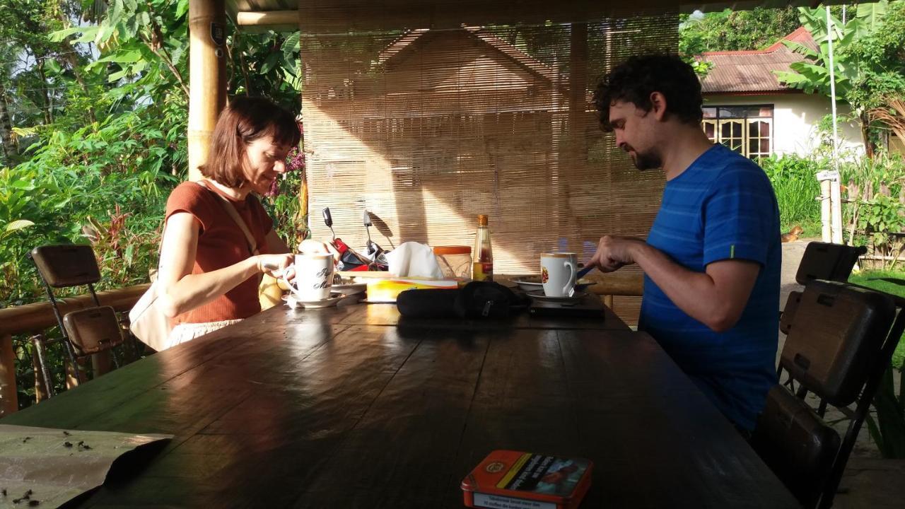 Ariel Bungalow Tetebatu Buitenkant foto